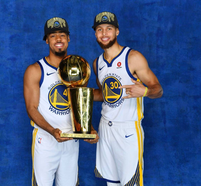 德转更新皇马身价：姆巴佩2亿欧，队内共4人过亿（德转最新皇马身价榜：姆巴佩估值2亿欧，队内4人身价破亿）