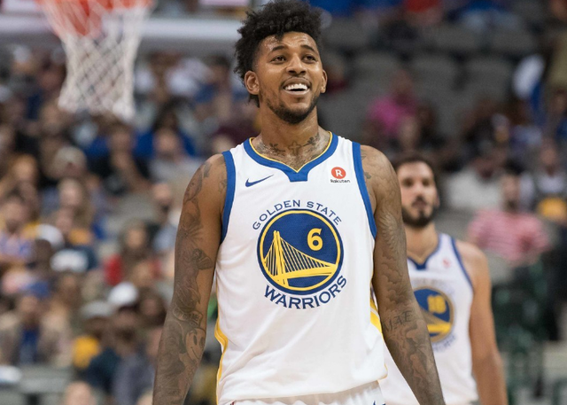 奥尔莫谈俱乐部与西足协争议：没感受到，巴萨总是备受关注（奥尔莫回应俱乐部与西足协风波：本人无感，巴萨常年处于聚光灯下）