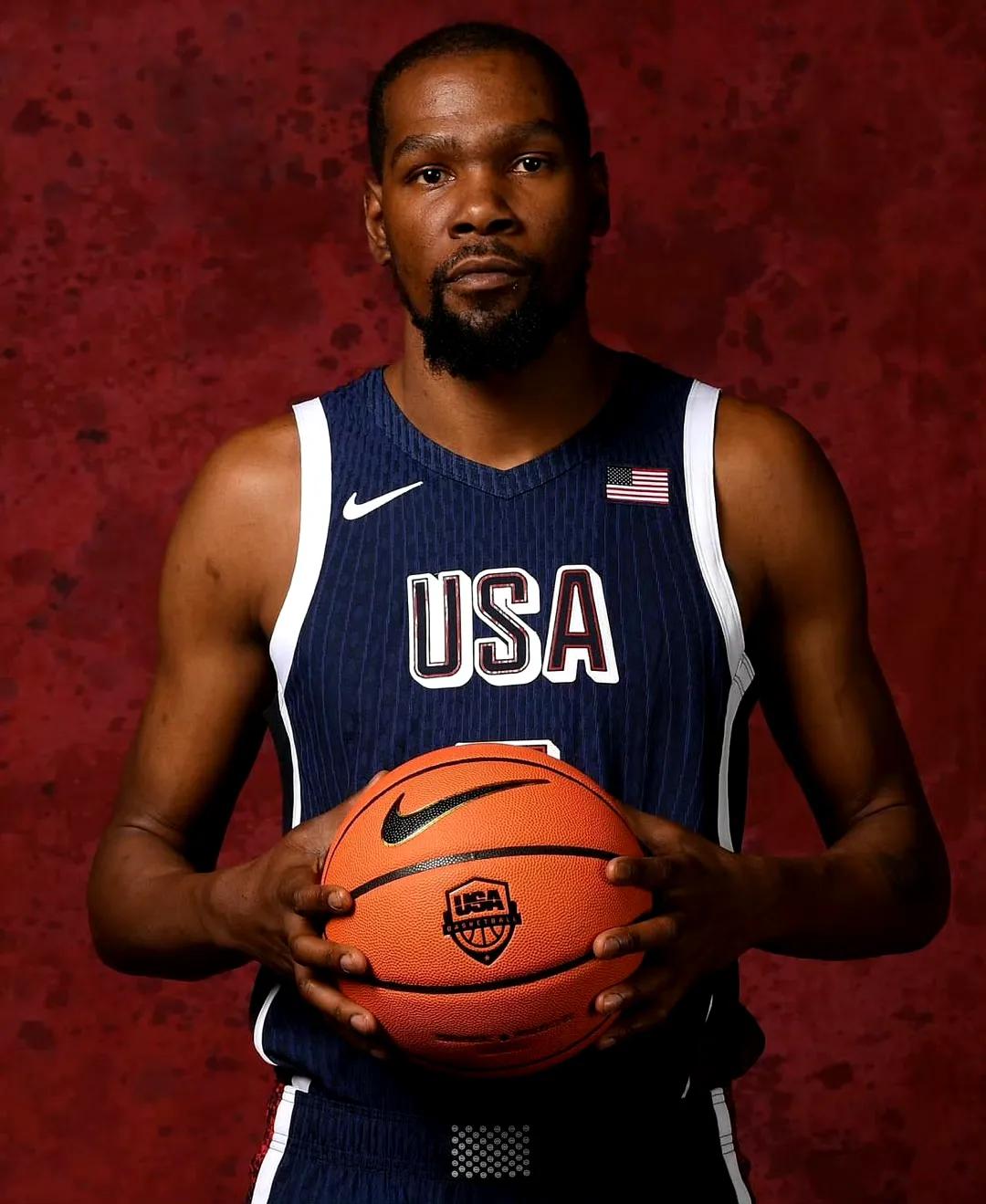 186场追平内马尔，阿劳霍升至巴萨队史拉美球员出场榜第十（阿劳霍第186场追平内马尔，跻身巴萨拉美球员出场榜第十位）