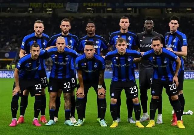 国米10人出战国际比赛日合计出场1083分钟，米兰11人979分钟（国际比赛日出场统计：国米10人累计1083分钟，米兰11人共979分钟）