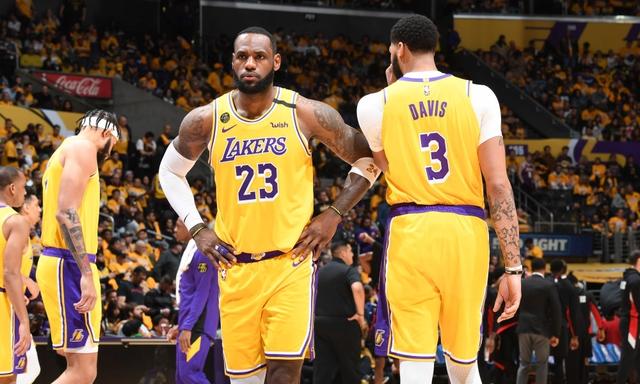 广东激战广州！二飞接班人出现 萨姆纳高级货 杜润旺打铁（广东德比鏖战广州！二飞接班人冒头 萨姆纳货真价实 杜润旺手感冰凉）