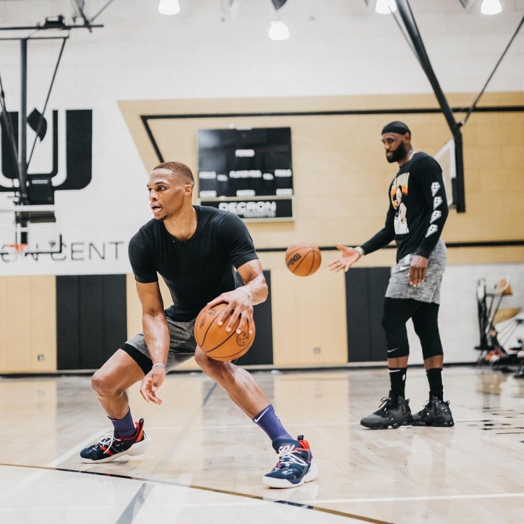 处于下风，法国队世界杯小组赛近4次对阵非洲球队1胜3负（法国队不占优：世界杯小组赛近4次对非洲对手仅1胜3负）