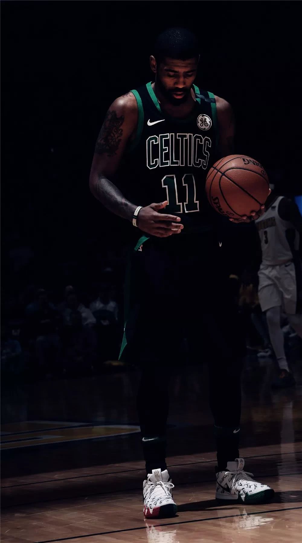 记者：前国门李雷雷有望接替杨智，担任青岛西海岸守门员教练（记者：李雷雷或接替杨智，出任青岛西海岸门将教练）